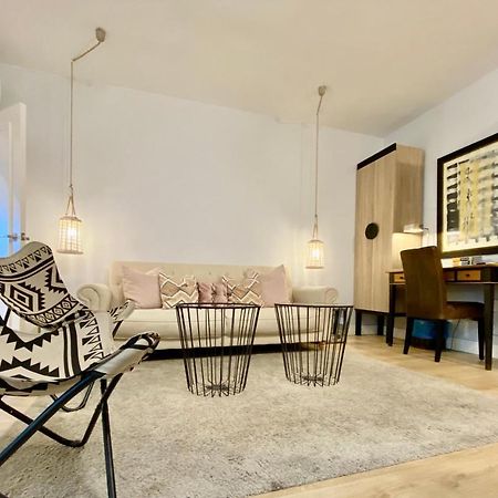 Apartament Charming La Casa De La Castellana Madryt Zewnętrze zdjęcie