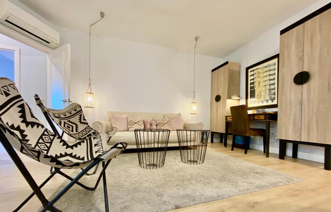 Apartament Charming La Casa De La Castellana Madryt Zewnętrze zdjęcie