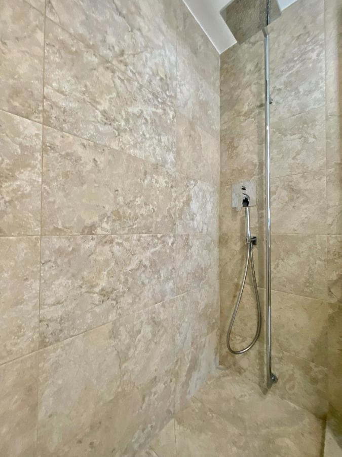 Apartament Charming La Casa De La Castellana Madryt Zewnętrze zdjęcie